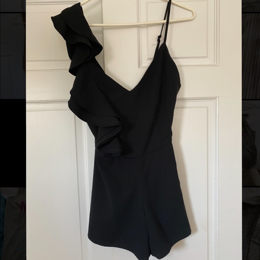 Black ruffle sleeve romper